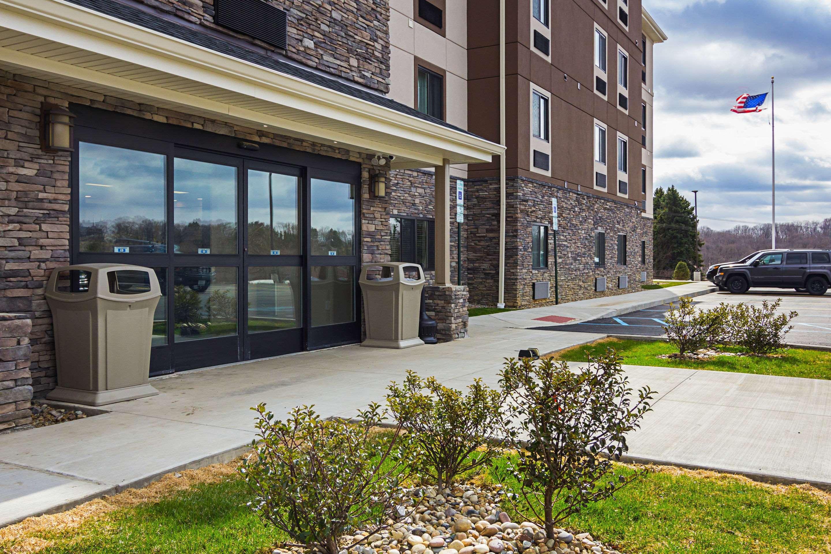 Suburban Studios Monaca - Pittsburgh Экстерьер фото