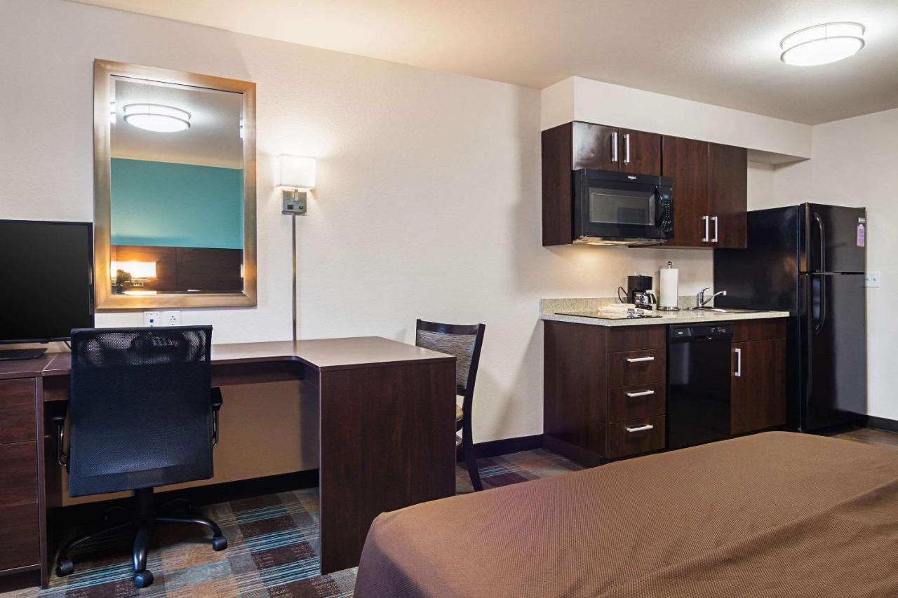 Suburban Studios Monaca - Pittsburgh Экстерьер фото